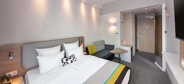 HOLIDAY INN EXPRESS MUNICH - CITY EAST, AN IHG HOTEL MUNICH 3* (Germany) -  from US$ 79 | BOOKED