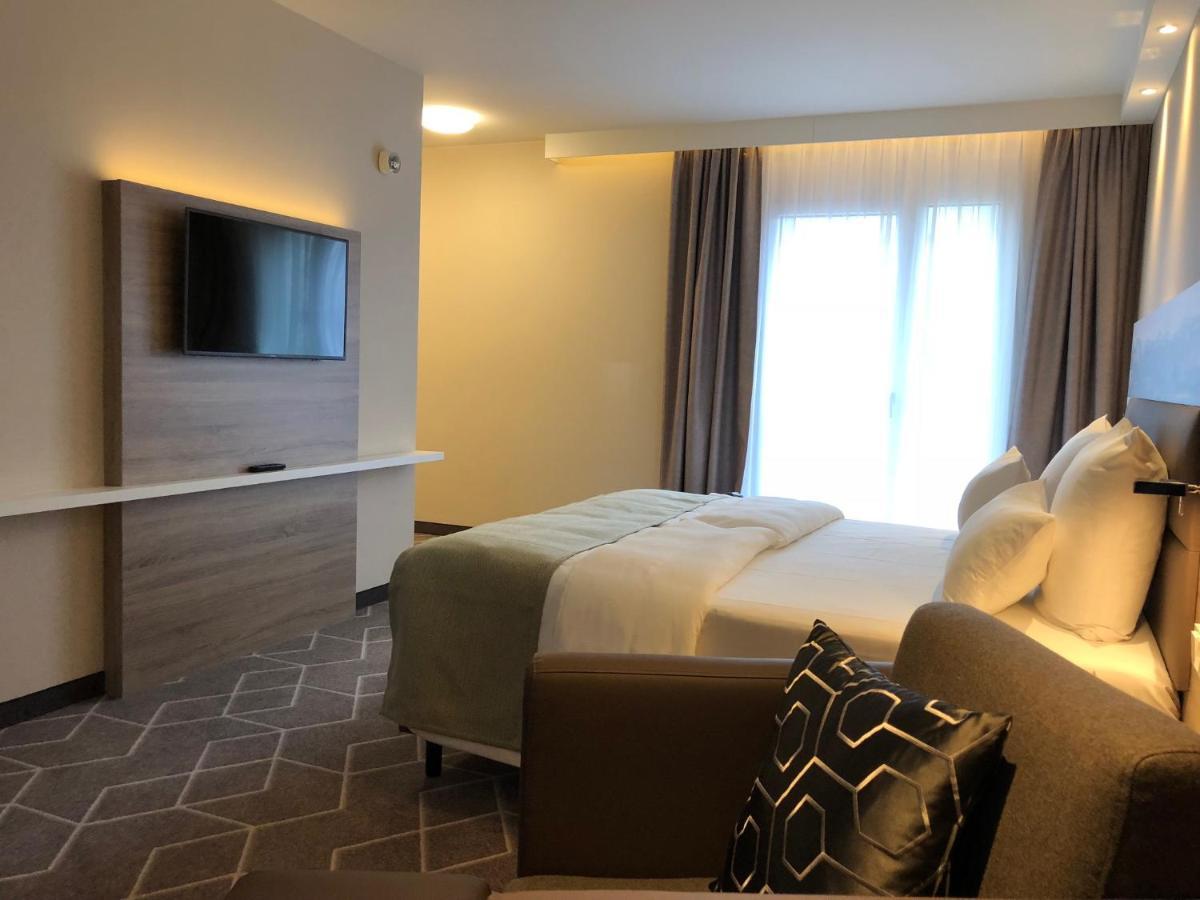 Holiday Inn Express Munich - City East By Ihg Exterior photo