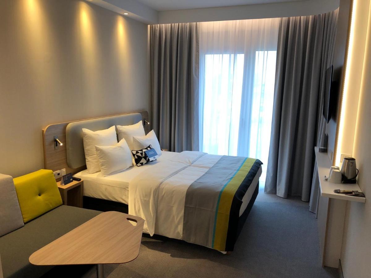 Holiday Inn Express Munich - City East By Ihg Exterior photo