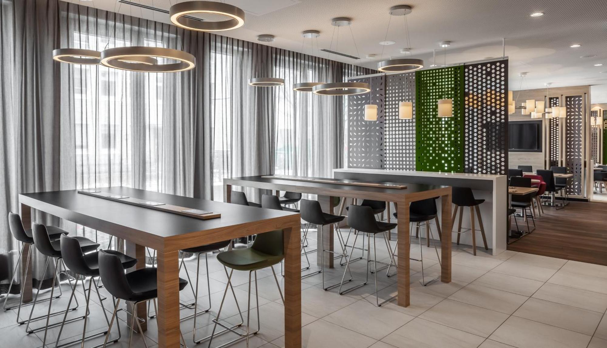 Holiday Inn Express Munich - City East By Ihg Exterior photo