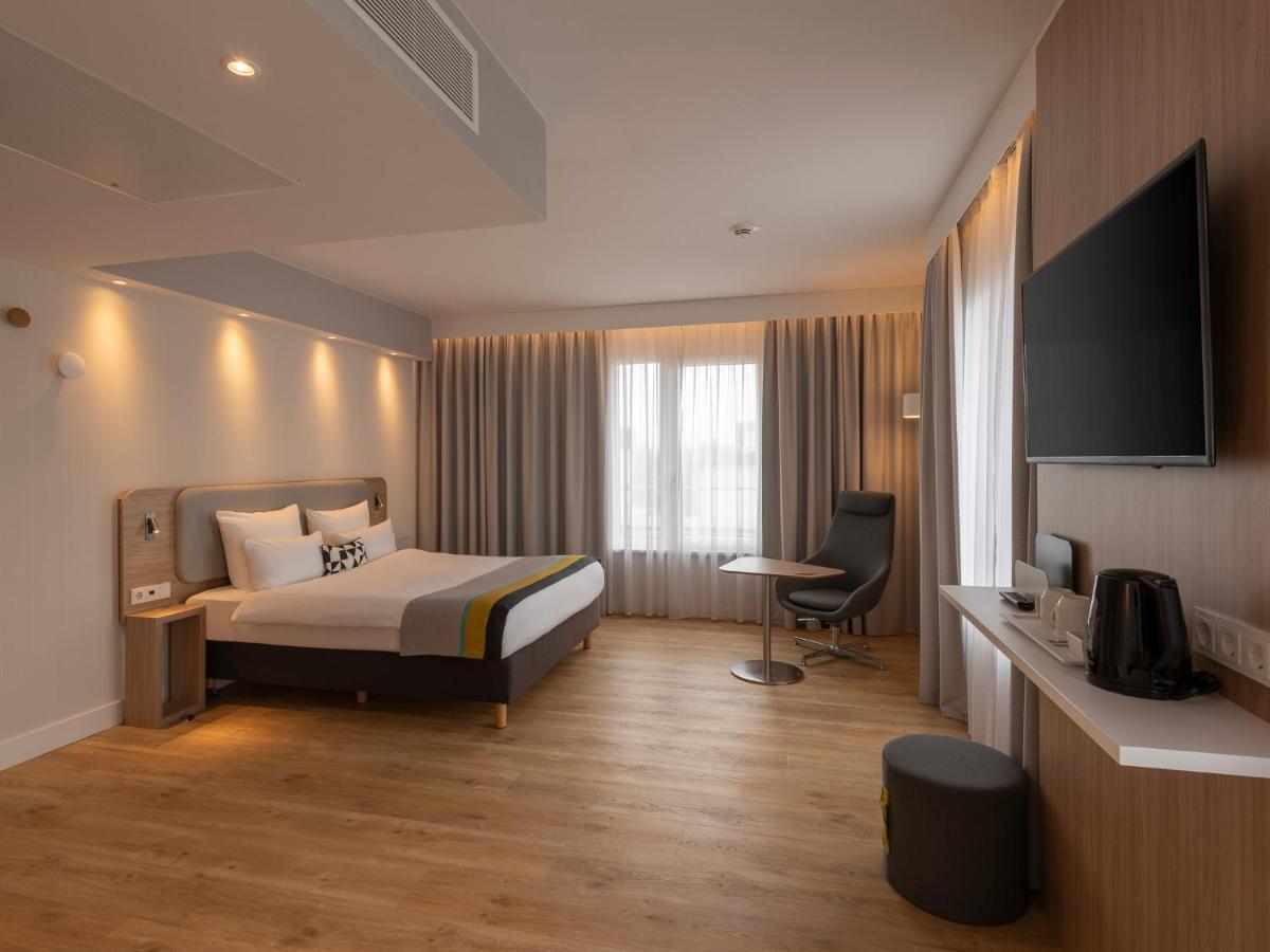 Holiday Inn Express Munich - City East By Ihg Exterior photo