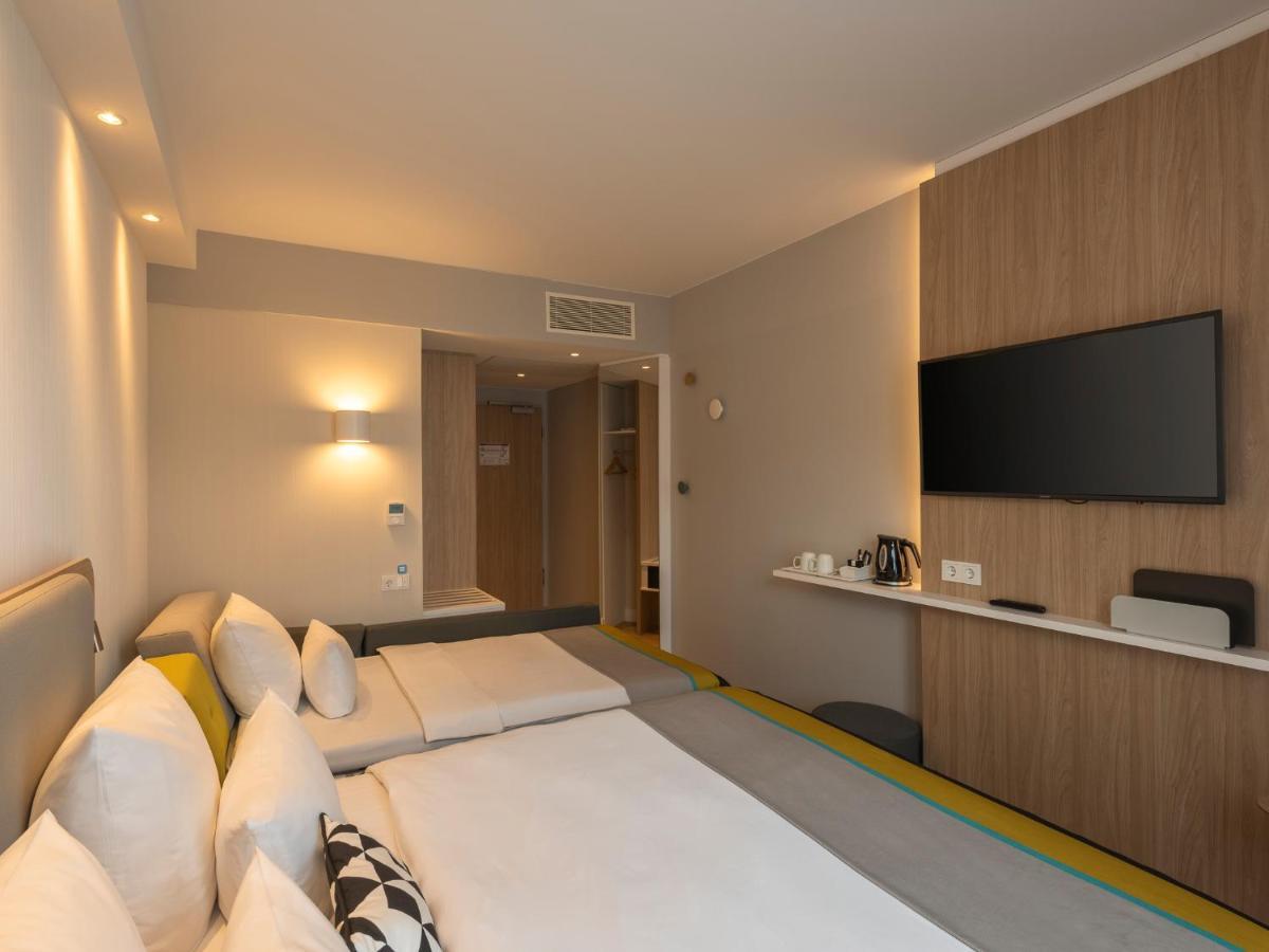 Holiday Inn Express Munich - City East By Ihg Exterior photo