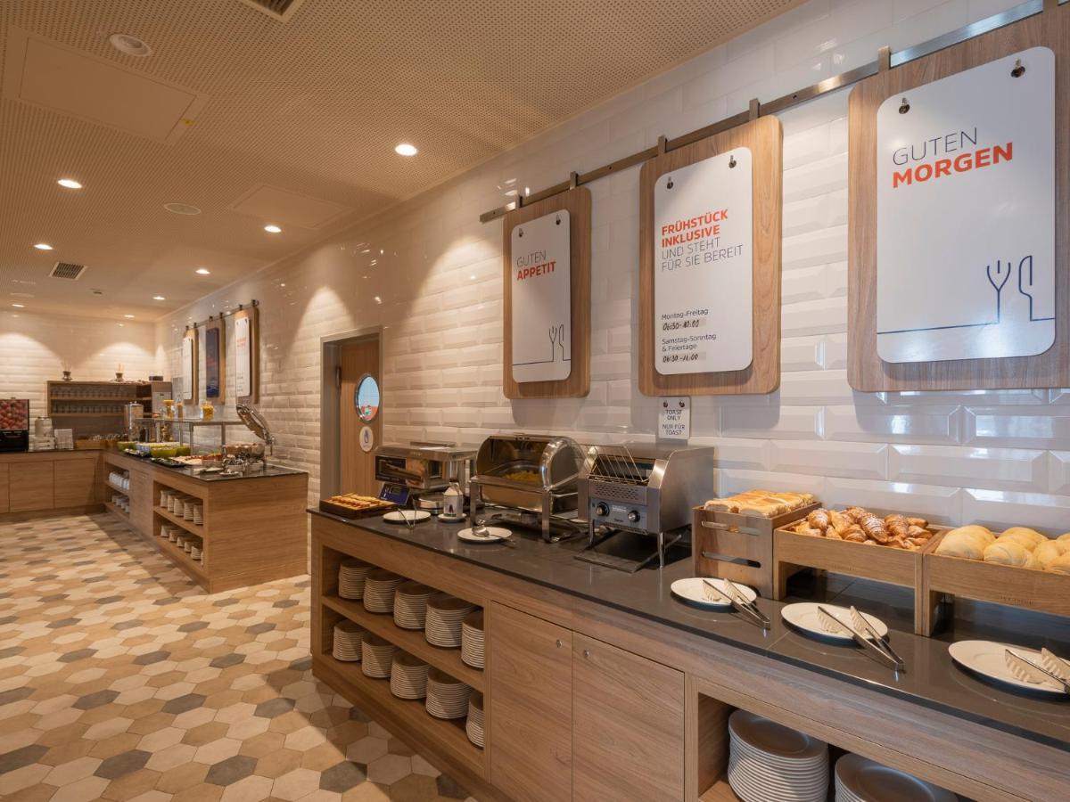 Holiday Inn Express Munich - City East By Ihg Exterior photo