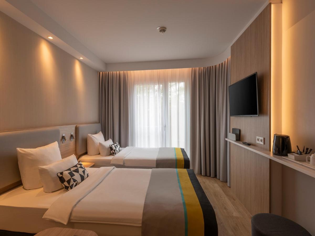 Holiday Inn Express Munich - City East By Ihg Exterior photo