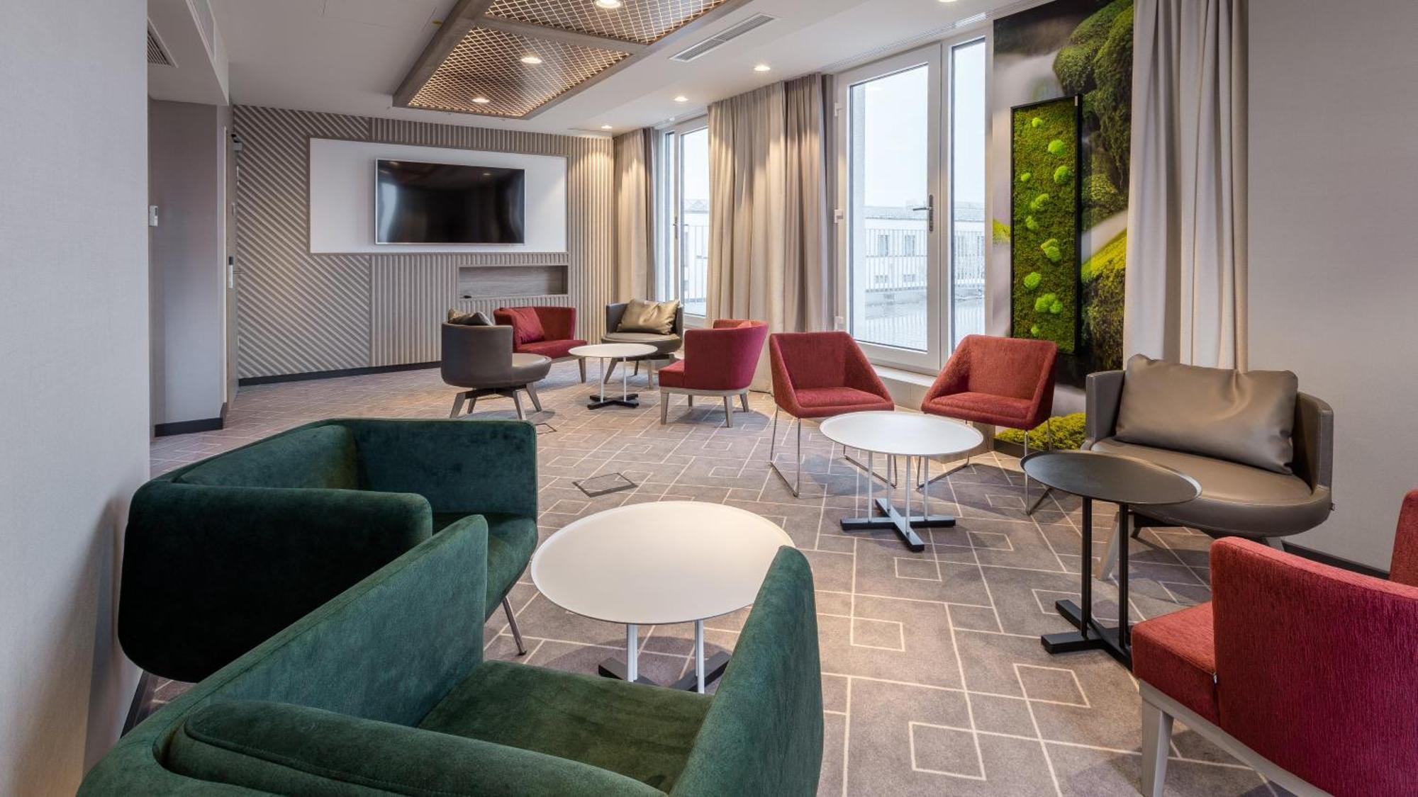 Holiday Inn Express Munich - City East By Ihg Exterior photo