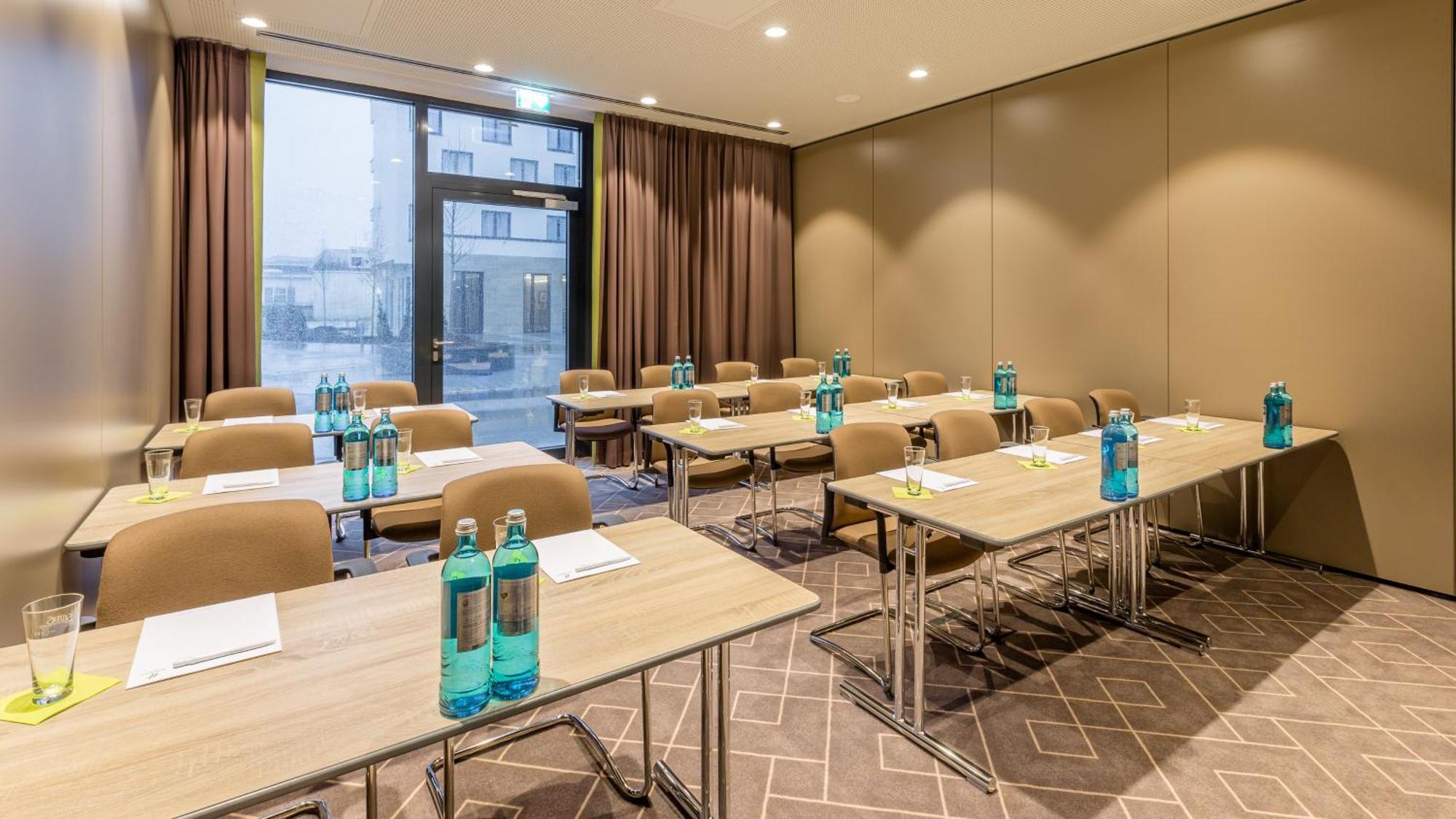 Holiday Inn Express Munich - City East By Ihg Exterior photo