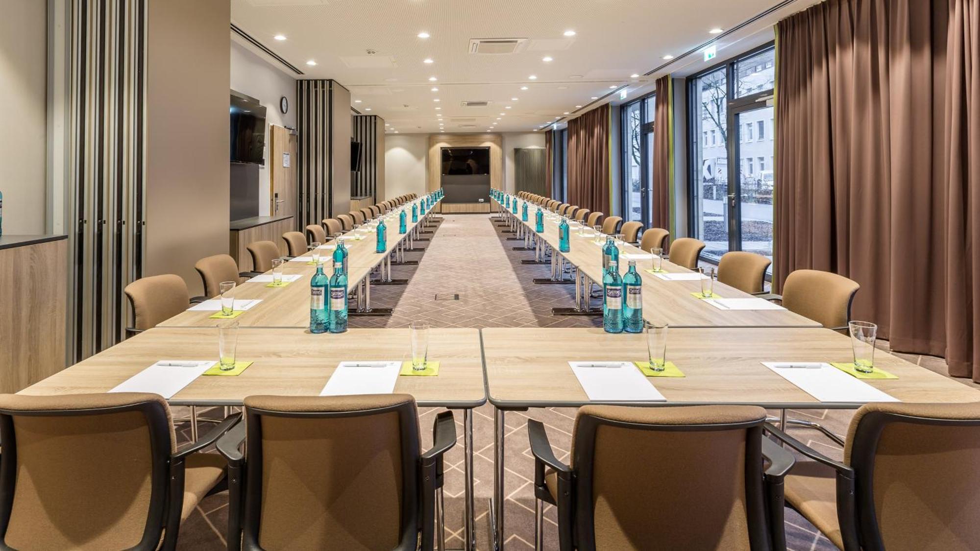 Holiday Inn Express Munich - City East By Ihg Exterior photo