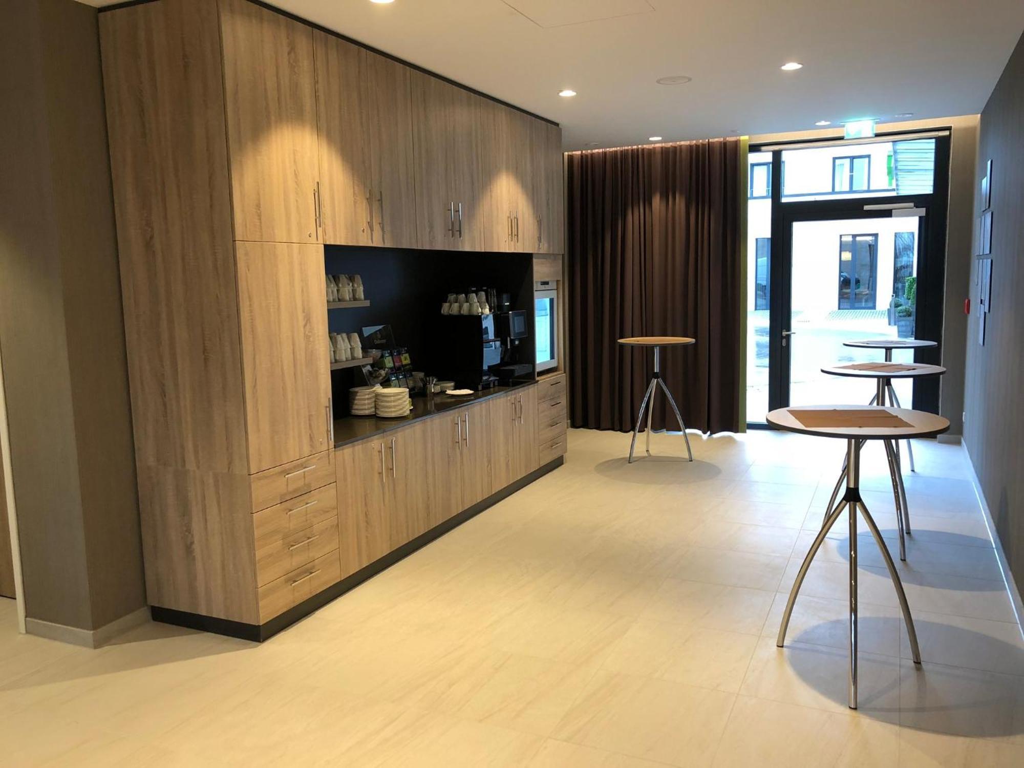 Holiday Inn Express Munich - City East By Ihg Exterior photo